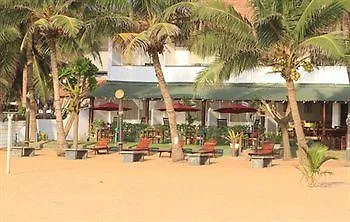 Sea Garden Hotel Negombo 2*,